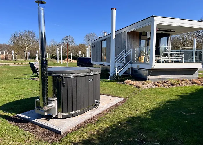 Strandhotel: Maasparcje ecoLodge K2 Roermond